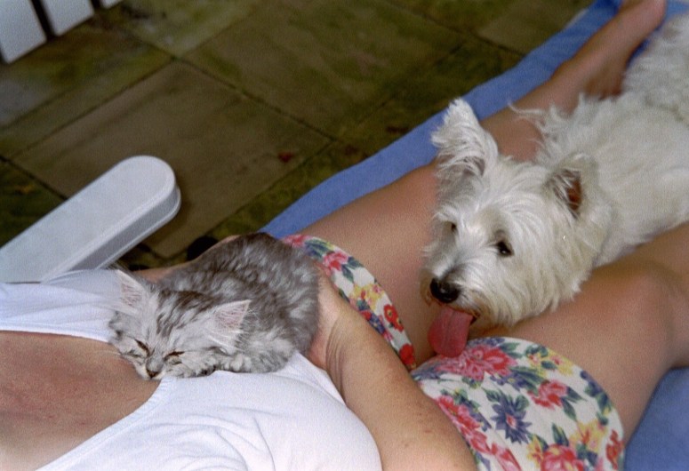 Demi en Britney 2000-08-27, 01